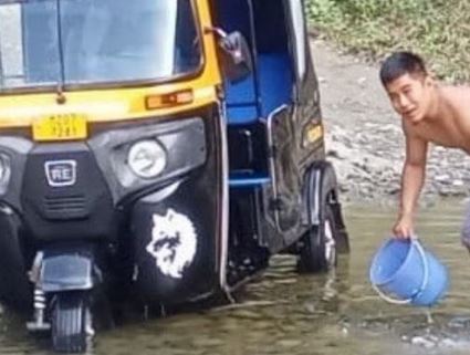 व्यापारी भूल गया था 17 लाख रुपए, ऑटो ड्राइवर ने किया कुछ ऐसा; जमकर हो रही है तारीफ