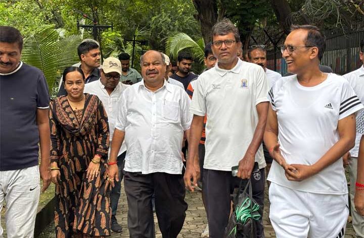 स्वच्छ भारत मिशन को साकार कर रहे उत्तर विधायक पुरंदर मिश्रा स्वच्छ भारत मिशन को साकार कर रहे उत्तर विधायक पुरंदर मिश्रा
