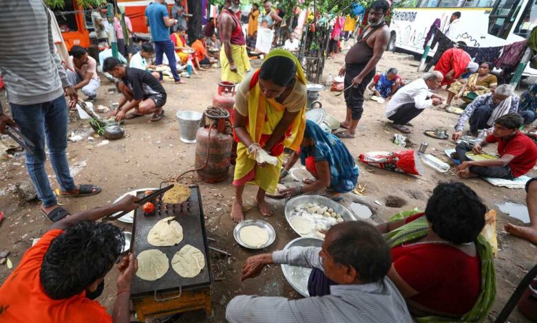 अमरनाथ यात्रा के दौरान बसों की टक्कर, 36 लोग घायल; नाश्ते के लिए रुका था काफिला