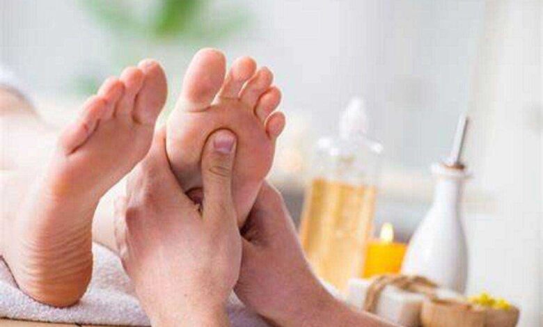 आषाढ़ माह में क्यों करते हैं कड़वे तेल से मालिश, वात-कफ दोष से दिलाता है राहत आषाढ़ माह में क्यों करते हैं कड़वे तेल से मालिश, वात-कफ दोष से दिलाता है राहत