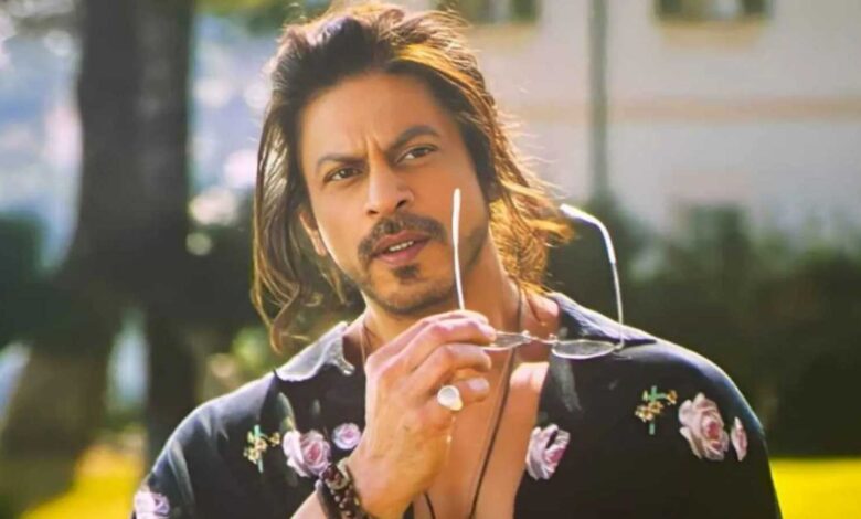 ‘किंग’ के सेट पर शाहरुख खान हुए घायल, अब इतने महीने तक नहीं कर पाएंगे शूटिंग ‘किंग’ के सेट पर शाहरुख खान हुए घायल, अब इतने महीने तक नहीं कर पाएंगे शूटिंग