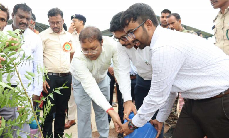 सक्ती जिले में सामूहिक पौधरोपण महाअभियान का हुआ आयोजन