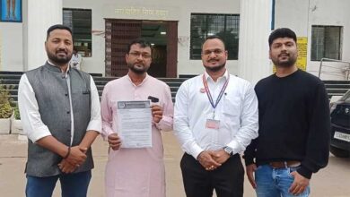 रायपुर में आवारा पशुओं की समस्या बनी आमजन के लिए अभिशाप रायपुर में आवारा पशुओं की समस्या बनी आमजन के लिए अभिशाप, मानवाधिकार आयोग ने प्रशासन को भेजे ठोस सुझाव , मानवाधिकार आयोग ने प्रशासन को भेजे ठोस सुझाव