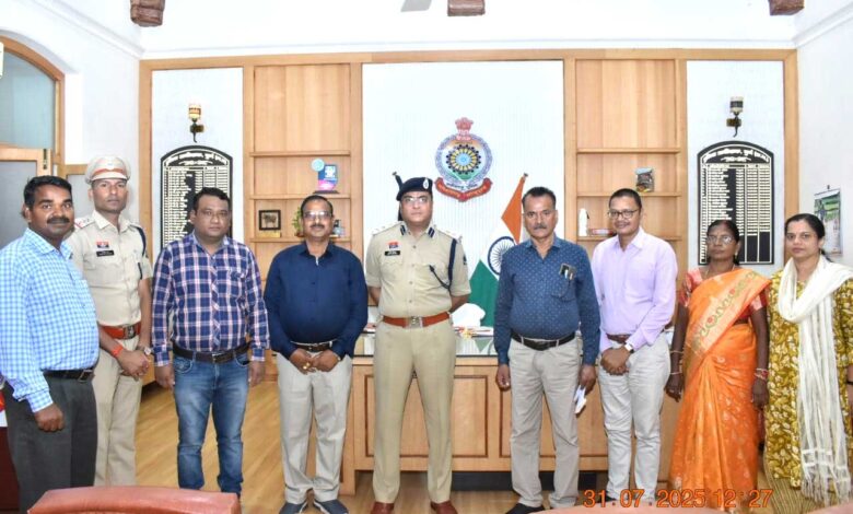 पुलिस विभाग से सेवानिवृत्त हो रहे अधिकारी/कर्मचारियों का सम्मान/विदाई समारोह