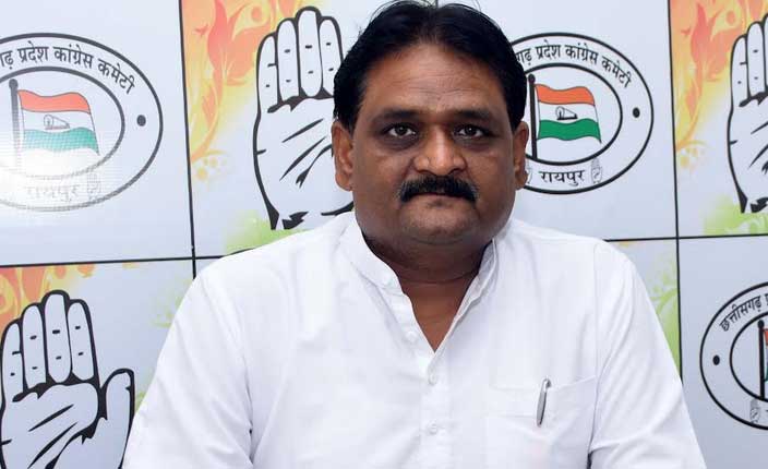 हिमांचल भाजपा के अध्यक्ष मंच से राहुल गांधी को मां की गाली दे रहे यही भाजपा का चरित्र