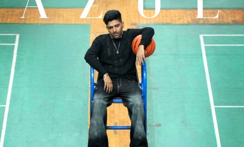 ‘Sirra’ के बाद, गुरु रंधावा ने एक और नए चेहरे के साथ मिलकर अपना लेटेस्ट गाना ‘Azul’ किया लॉन्च ‘Sirra’ के बाद, गुरु रंधावा ने एक और नए चेहरे के साथ मिलकर अपना लेटेस्ट गाना ‘Azul’ किया लॉन्च