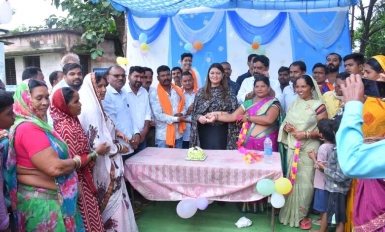 जन्मदिन पर बधाई व शुभकामनाओं के लिए भावना बोहरा ने जताया आभार जन्मदिन पर बधाई व शुभकामनाओं के लिए भावना बोहरा ने जताया आभार