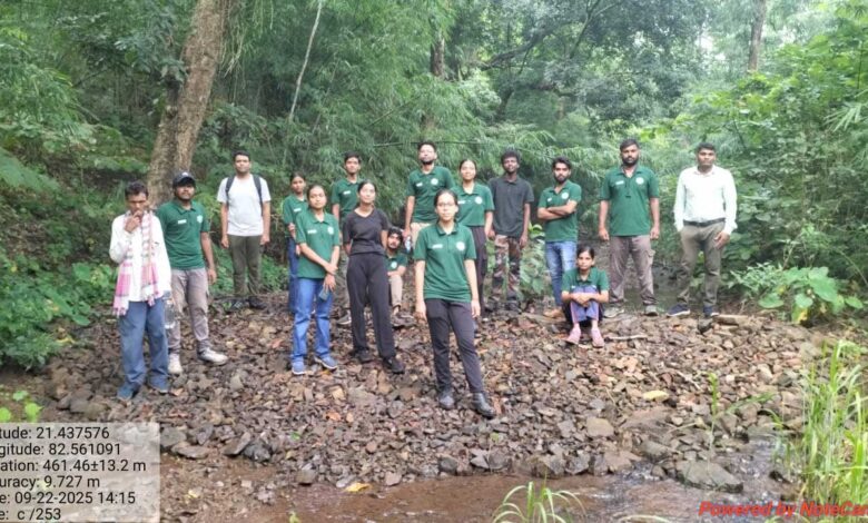 झांसी के वानिकी के छात्र इंटर्नशिप के लिए पहुंचे बारनवापारा अभ्यारण्य झांसी के वानिकी के छात्र इंटर्नशिप के लिए पहुंचे बारनवापारा अभ्यारण्य