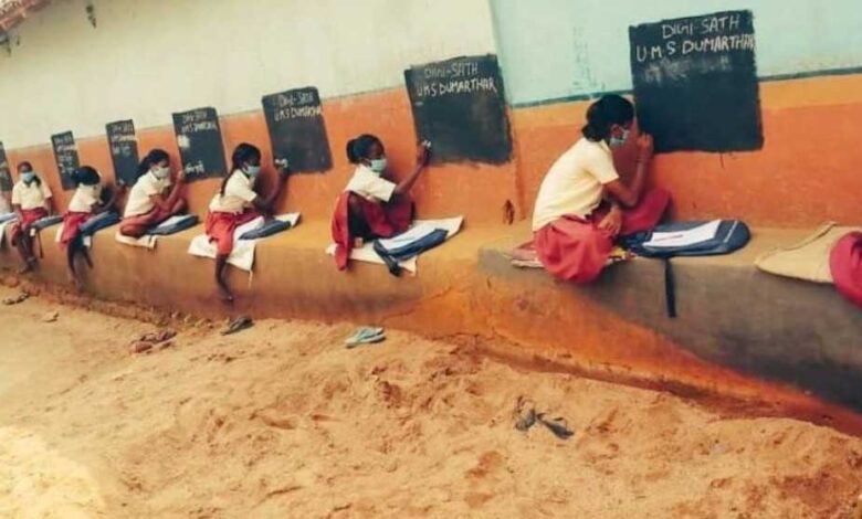 स्कूलों में शिक्षकों की कमी पर ध्यान देने की जरूरत