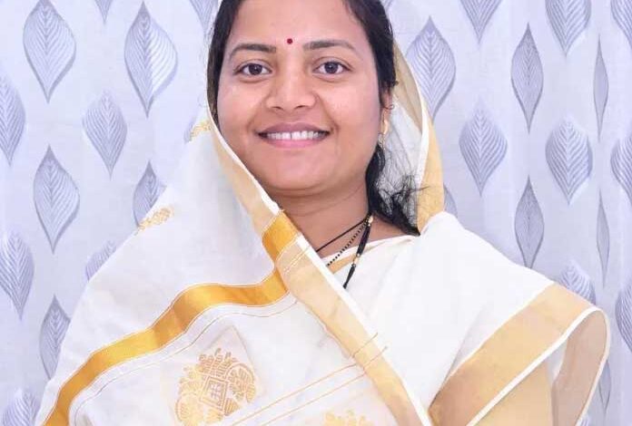 जनहित सर्वाेपरि: मंत्री श्रीमती लक्ष्मी राजवाड़े मौके पर ही कराया लंबित समस्या का समाधान