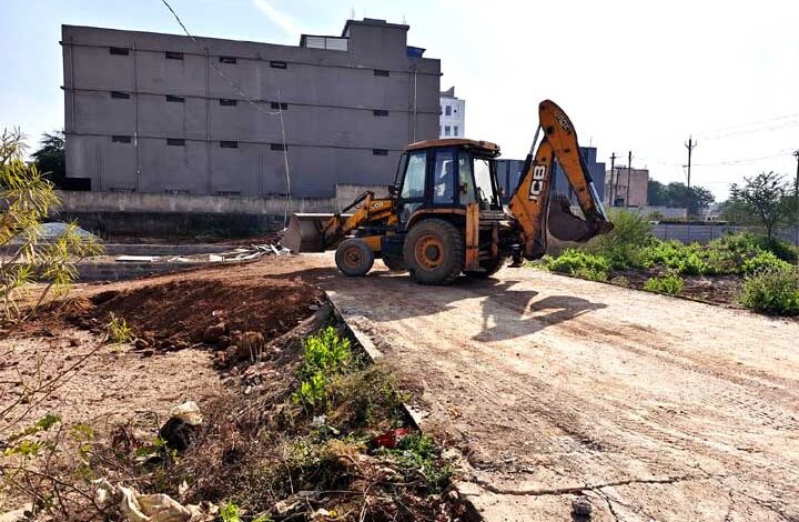 निगम जोन 10 नगर निवेश विभाग ने विभिन्न 30 स्थानों में भवन स्वामियों से कुल 29000 रूपये जुर्माना वसूला