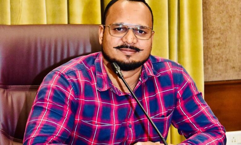 नगर निगम रायपुर में RTI कानून का मखौल: 10 जोनों में भटक रहे आवेदन, कर्मचारियों का वेतन डकार रही व्यवस्था: प्रदुमन शर्मा (प्रदेश महासचिव) IHRPC. नगर निगम रायपुर में RTI कानून का मखौल: 10 जोनों में भटक रहे आवेदन, कर्मचारियों का वेतन डकार रही व्यवस्था: प्रदुमन शर्मा (प्रदेश महासचिव) IHRPC.