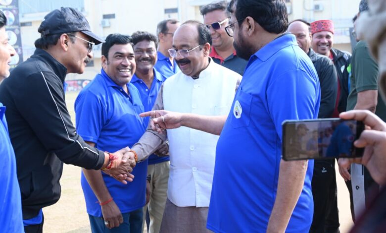 उप मुख्यमंत्री अरुण साव रायपुर प्रेस क्लब के खेल मड़ई में हुए शामिल