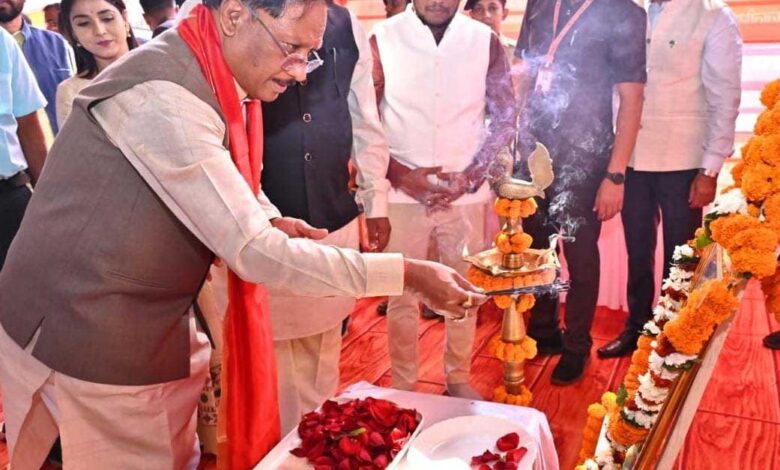 जन्मदिन पर सेवा का संदेश: मुख्यमंत्री श्री साय ने जन्मदिन पर रक्तदान शिविर का किया शुभारंभ