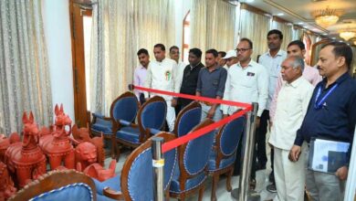 राज्यपाल के गोद ग्राम टेमरी के ग्रामीणों ने किया लोकभवन का भ्रमण राज्यपाल के गोद ग्राम टेमरी के ग्रामीणों ने किया लोकभवन का भ्रमण