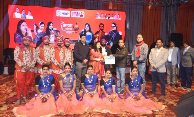 लोकसंगीत और बॉलीवुड सुरों से सजा मैनपाट महोत्सव का दूसरा दिन