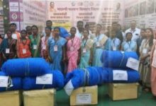 मुख्यमंत्री ने जाल और आइसबॉक्स सौंपकर महिला मत्स्य पालकों के सपनों को दी नई उड़ान