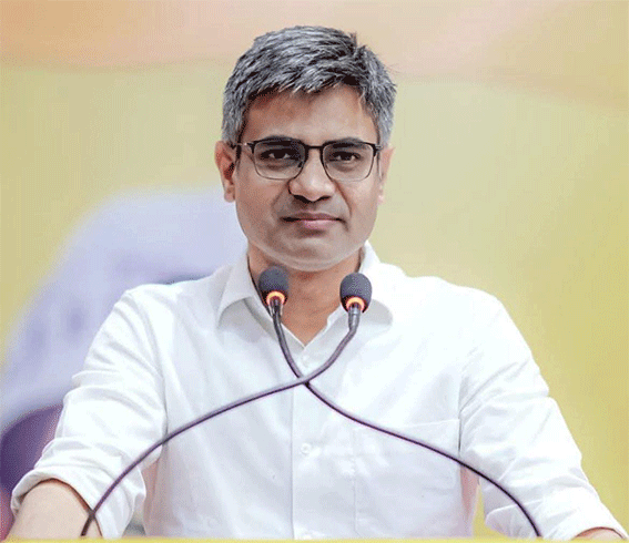 जब हसदेव,तमनार के जंगल काटे जा रहे थे तो आपका आदिवासी प्रेम कहाँ चला गया था – डॉ. संदीप पाठक, प्रदेश प्रभारी, AAP,CG