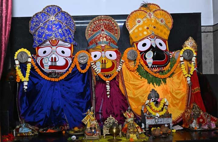 मुख्यमंत्री श्री विष्णु देव साय ने जगन्नाथ मंदिर में की पूजा-अर्चना