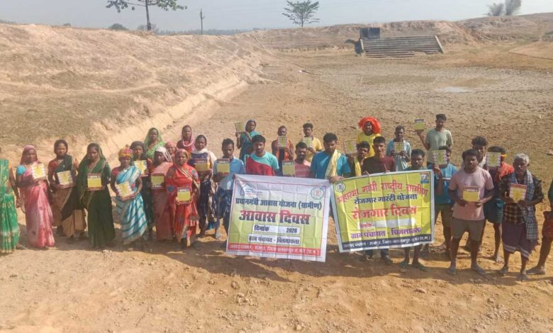 मनरेगा में छत्तीसगढ़ की बड़ी छलांग : मनरेगा क्रियान्वयन में देश के अग्रणी राज्यों में शामिल मनरेगा में छत्तीसगढ़ की बड़ी छलांग : मनरेगा क्रियान्वयन में देश के अग्रणी राज्यों में शामिल