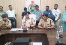 “डिजिटल अरेस्ट ठगी गिरोह बेनकाब : रायगढ़ पुलिस ने 37 लाख की साइबर ठगी में महिला समेत अंतर्राज्यीय 5 आरोपियों को पकड़ा , राजस्थान के भीलवाड़ा से दबिश देकर पकड़े गिरोह द्वारा अलग-अलग प्रदेश में 1,40,77,300 की साइबर ठगी