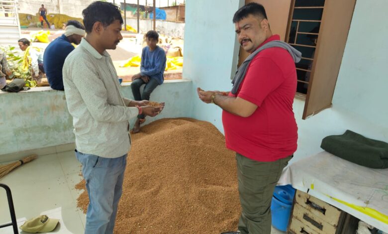 सोमनी सोसाइटी में चने, अरहर और सरसों की खरीदी सुचारु रूप से जारी किसानों मे खुशी की लहर बी. के. शर्मा का किया आभार व्यक्त