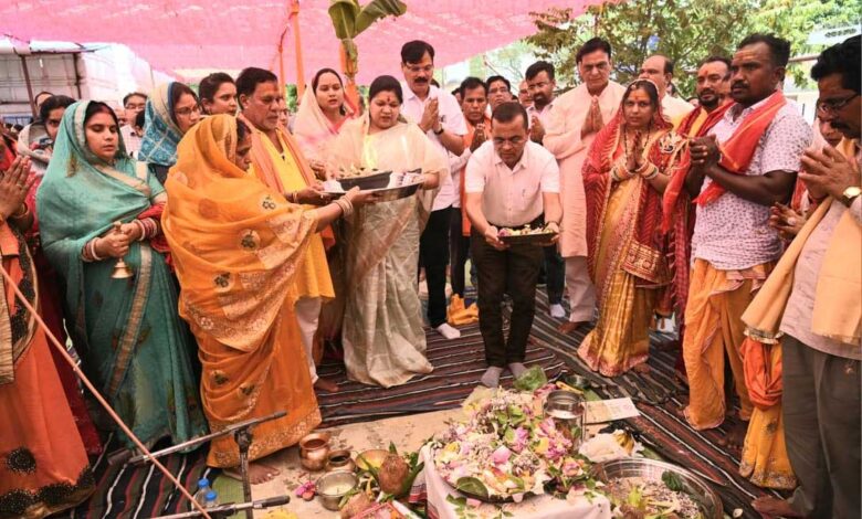 सोमनाथ स्वाभिमान पर्व: श्री लक्ष्मणेश्वर महादेव मंदिर, खरौद में श्रद्धा, आस्था और सांस्कृतिक स्वाभिमान के साथ आयोजित हुआ भव्य कार्यक्रम