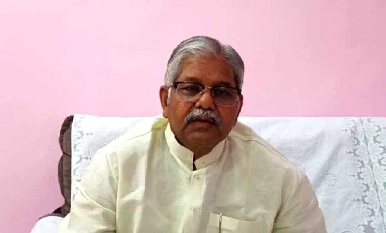 पूर्व विधानसभा अध्यक्ष धरमलाल कौशिक हुए लूट का शिकार, मॉर्निंग वाक करते बाइक सवार मोबाइल छीन कर भागा