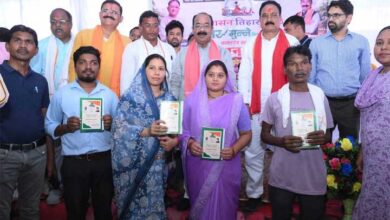 सुशासन तिहार में उप मुख्यमंत्री श्री अरुण साव निकले फील्ड पर, कार्यों की धीमी प्रगति पर जताई नाराजगी