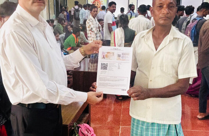 अब नहीं लगाने पड़ेंगे सरकारी दफ्तरों के चक्कर, सिंगल विंडो सिस्टम से मिल रही राहत