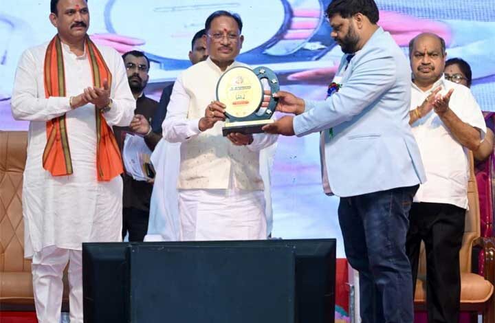 ढाई वर्षों में प्रदेश के स्वास्थ्य सेवाओं में हुए व्यापक विस्तार से स्वास्थ्य सेवाएं हुई सुदृढ़ : मुख्यमंत्री साय