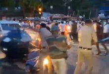 NEET पर आंदोलन कम, रीलों का ऑडिशन ज्यादा! सांसद आवास घेरने पहुंचे कार्यकर्ताओं में कैमरे के सामने आने की होड़…