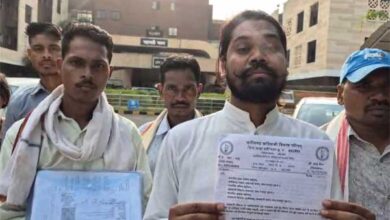 आबकारी अफसरों की प्रताड़ना से त्रस्त ‘राष्ट्रपति के दत्तक पुत्र’: 150 किमी दूर रायपुर पहुंचे बैगा आदिवासी; 7 दिन में कार्रवाई नहीं हुई तो प्रदेशभर में चक्काजाम की चेतावनी