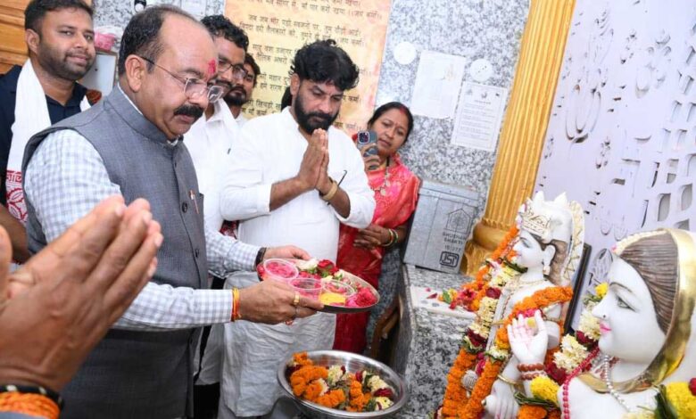 ईमानदारी और मेहनत साहू समाज की पहचान, इसे बनाकर रखें – अरुण साव ईमानदारी और मेहनत साहू समाज की पहचान, इसे बनाकर रखें – अरुण साव
