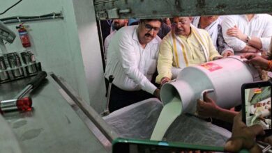 मंत्री  रामविचार नेताम ने दी पशुपालकों को बड़ी सौगात