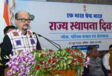 जब हम एक-दूसरे की भाषा, कला और संस्कृति से एकाकार होते है तो राष्ट्र की एकता और अखंडता और मजबूत होती है – राज्यपाल डेका