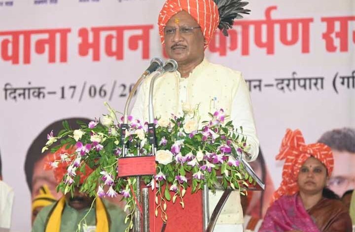 जनजातीय गौरव को सहेजते हुए विकास के नए आयाम गढ़ रही है सरकार : मुख्यमंत्री साय जनजातीय गौरव को सहेजते हुए विकास के नए आयाम गढ़ रही है सरकार : मुख्यमंत्री साय