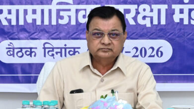 श्रम मंत्री की बैठक में बड़ा फैसला- असंगठित श्रमिकों के लिए बनेंगी नई योजनाएं