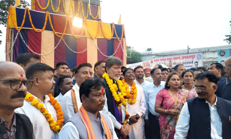 तुपकी’ की सलामी और भक्ति भाव के बीच संपन्न हुआ बस्तर का प्रसिद्ध गोंचा पर्व तुपकी’ की सलामी और भक्ति भाव के बीच संपन्न हुआ बस्तर का प्रसिद्ध गोंचा पर्व