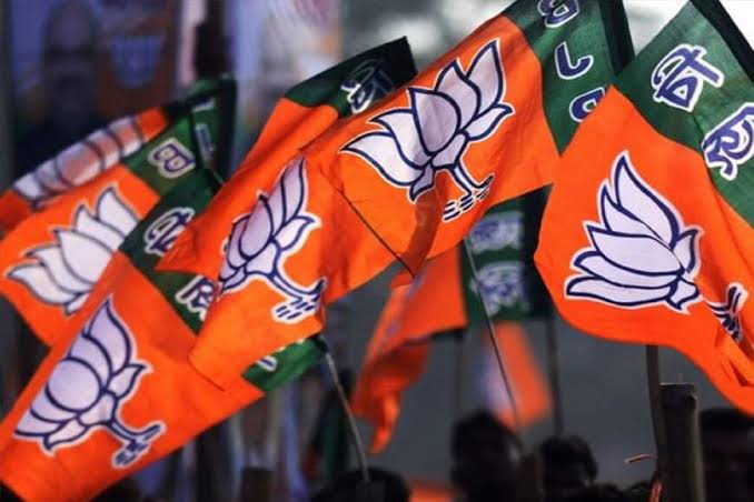 ममता के तीन ‘खास’ अब भाजपा के साथ, क्या मिलेगा बड़ा इनाम?