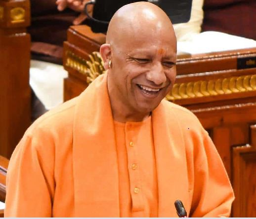 योगी सरकार का बड़ा ऐलान: मेधावी छात्राओं को मुफ्त पेट्रोल स्कूटी योगी सरकार का बड़ा ऐलान: मेधावी छात्राओं को मुफ्त पेट्रोल स्कूटी