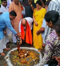 पुरंदर मिश्रा ने उत्तर विधानसभा को दी विकास की सौगात: दो आंगनबाड़ी भवनों का लोकार्पण, नए सामुदायिक भवन का भूमिपूजन