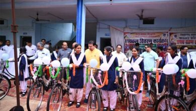 विधायक डॉ. संपत अग्रवाल की पहल लाई रंग: बसना कन्या शाला बनेगा स्वामी विवेकानंद उत्कृष्ट विद्यालय, मिली 33.33 लाख की सौगात विधायक डॉ. संपत अग्रवाल की पहल लाई रंग: बसना कन्या शाला बनेगा स्वामी विवेकानंद उत्कृष्ट विद्यालय, मिली 33.33 लाख की सौगात