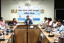मानवीय संवेदना के साथ मरीजों का उपचार करें : कलेक्टर