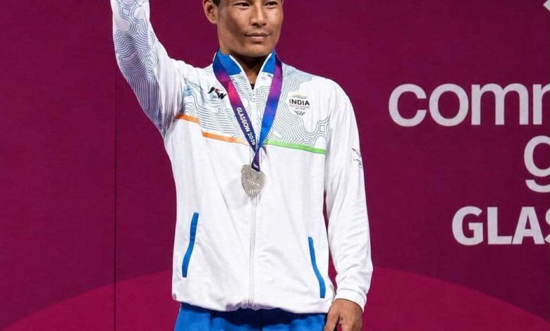 वित्त मंत्री श्री ओपी चौधरी ने राष्ट्रमंडल खेल 2026 में रजत पदक विजेता रिशिकांता सिंह चानंबम को दी बधाई वित्त मंत्री श्री ओपी चौधरी ने राष्ट्रमंडल खेल 2026 में रजत पदक विजेता रिशिकांता सिंह चानंबम को दी बधाई