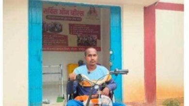 बैटरी चालित ट्राइसाइकिल से बदली जिंदगी: मोहला के हितग्राही श्री नर्मेश बने आत्मनिर्भरता की मिसाल