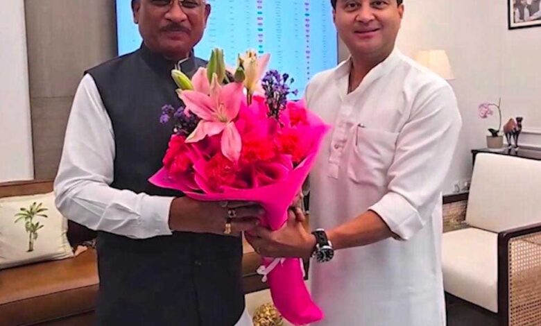 छत्तीसगढ़ के दूरस्थ क्षेत्रों को मिलेगी मजबूत डिजिटल पहचान, 2,305 नए मोबाइल टावरों के लिए मुख्यमंत्री साय ने केंद्र से मांगी मंजूरी