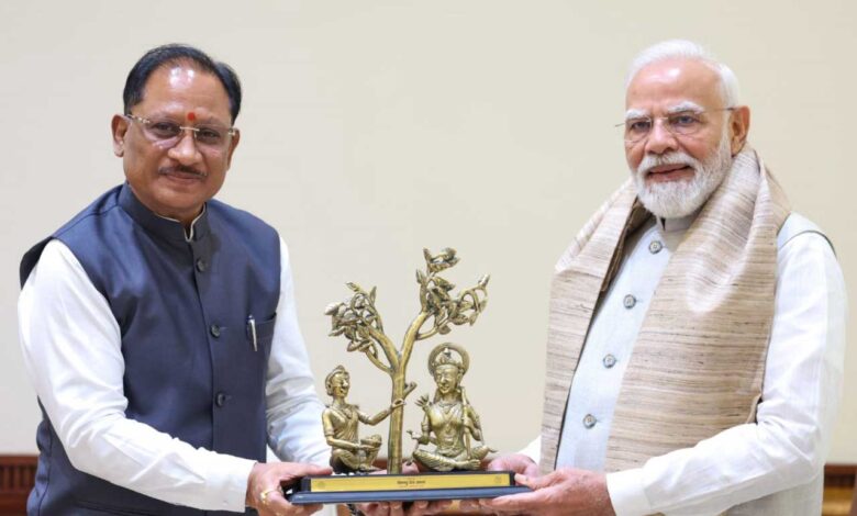 प्रधानमंत्री श्री नरेंद्र मोदी से मुख्यमंत्री विष्णु देव साय ने की भेंट, छत्तीसगढ़ के विकास और ‘बस्तर विजन’ पर हुई विस्तृत चर्चा प्रधानमंत्री श्री नरेंद्र मोदी से मुख्यमंत्री विष्णु देव साय ने की भेंट, छत्तीसगढ़ के विकास और ‘बस्तर विजन’ पर हुई विस्तृत चर्चा