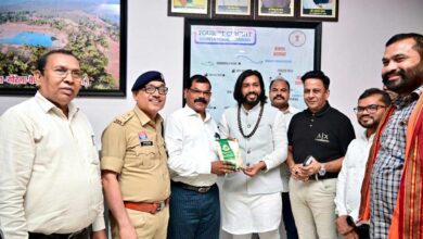 जिले की विशिष्ट पहचान विष्णुभोग चावल से मंत्री श्री गुरु खुशवंत साहेब का सम्मान