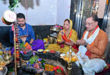 मुख्यमंत्री विष्णुदेव साय ने सावन सोमवार और नागपंचमी पर फलेश्वरनाथ महादेव की पूजा-अर्चना की मुख्यमंत्री विष्णुदेव साय ने सावन सोमवार और नागपंचमी पर फलेश्वरनाथ महादेव की पूजा-अर्चना की